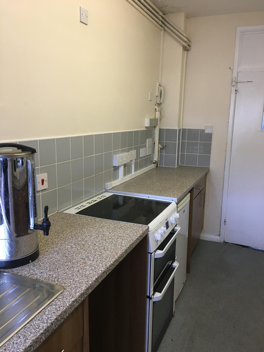 The kitchen cooking area before improvement